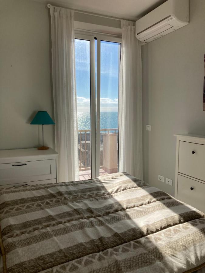 Rosso Tramonto Luxury-White- Ladispoli, Lungomare Regina Elena 58 Villa Exteriör bild